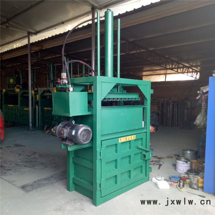 立式廢紙箱捆包機(jī) 棕絲壓包機(jī) 薄膜壓縮機(jī)打塊機(jī)廠家