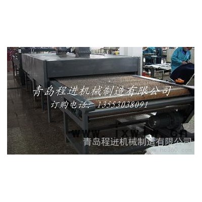 供應(yīng)小塊地毯涂膠機(jī)地毯發(fā)泡機(jī)引進(jìn)國(guó)外技術(shù)價(jià)格實(shí)惠（圖）