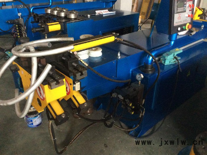 宏力合 山東青島 SW系列雙頭液壓彎管機(jī)   全自動彎管機(jī)    自動彎管機(jī)