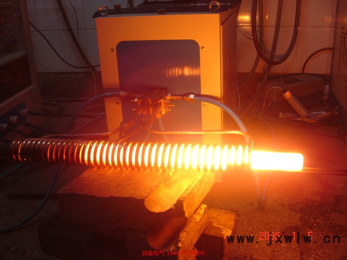 200kw中頻感應(yīng)加熱設(shè)備 河南顧鑫電氣中頻加熱爐 中頻電源來(lái)了購(gòu)了吧