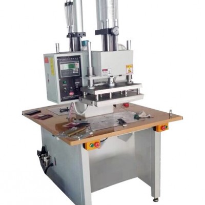 鋼銘機(jī)械GM5-10KW 高周波熔接壓花機(jī) 高頻皮革熱合熔接機(jī) 高周波壓花機(jī) 高頻高周波單面兩工位熔接熱合壓花機(jī)