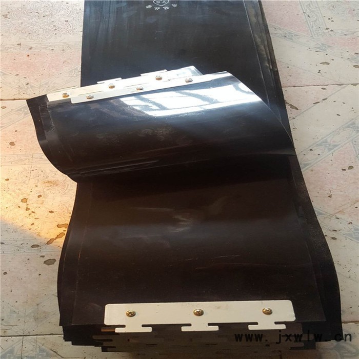 供應(yīng)益博3毫米黑色焊接防護(hù)簾