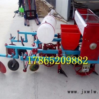 菏澤2行花生播種機(jī)花生種植覆膜噴藥施肥起隆機(jī)玉米覆膜機(jī)