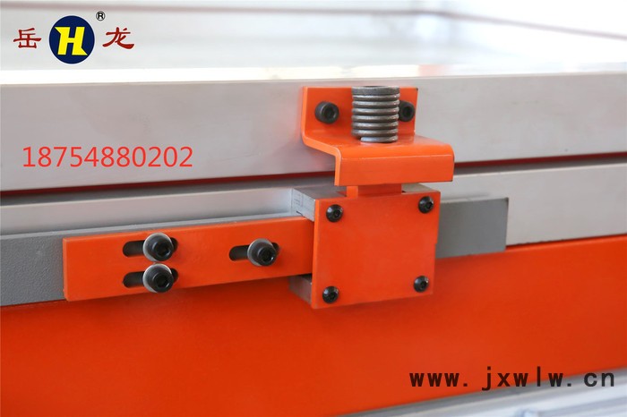 展鴻岳龍 真空覆膜機(jī)TM2480F木工機(jī)械