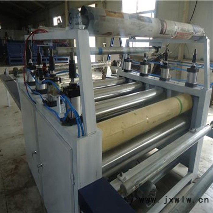 自動上膠自動加熱貼面機 多功能板材貼面復(fù)合機廠家 性價比高