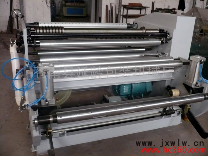供應(yīng)延齡機(jī)械電腦分切機(jī)（自動(dòng)糾編）