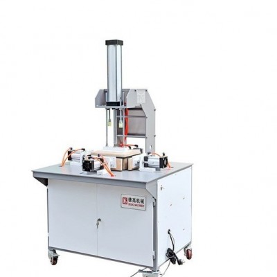 德高供應(yīng)禮品盒壓泡機(jī) 首飾盒折邊折入機(jī) 酒盒壓泡機(jī) 開槽機(jī) 上紙上糊機(jī) 紙盒伺服成型機(jī)