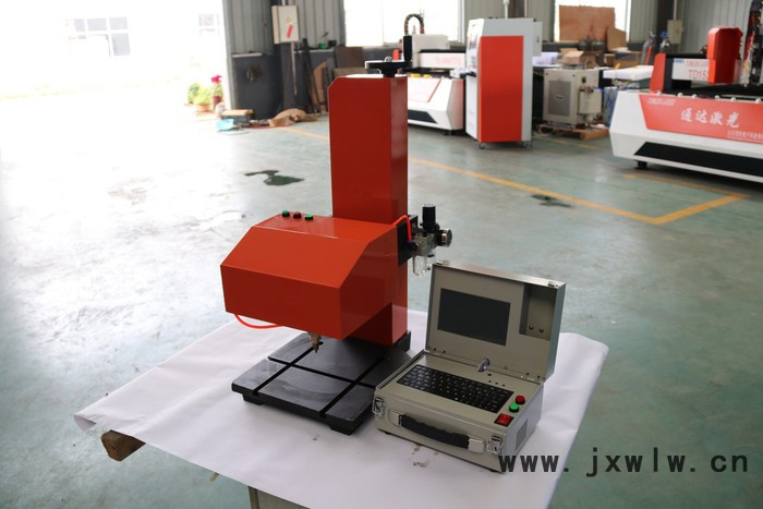鴻光臺(tái)式氣動(dòng)打標(biāo)機(jī)QD-2010