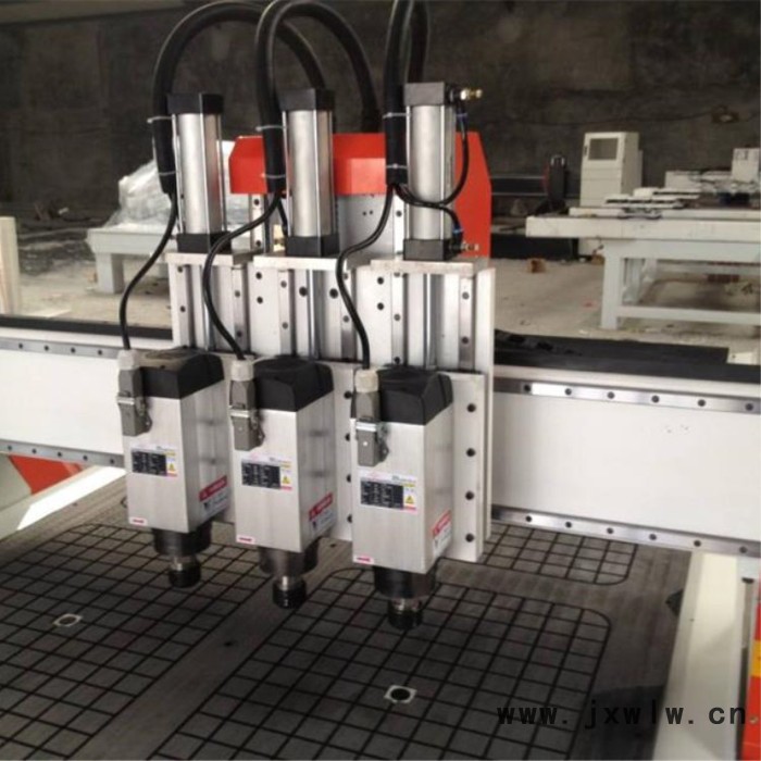 1325數(shù)控開料機(jī) cnc木工廣告雕刻機(jī) 木板亞克力雕刻機(jī)