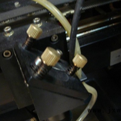 ,激光雕刻機(jī)工藝品雕刻機(jī)激光切割雕刻機(jī)