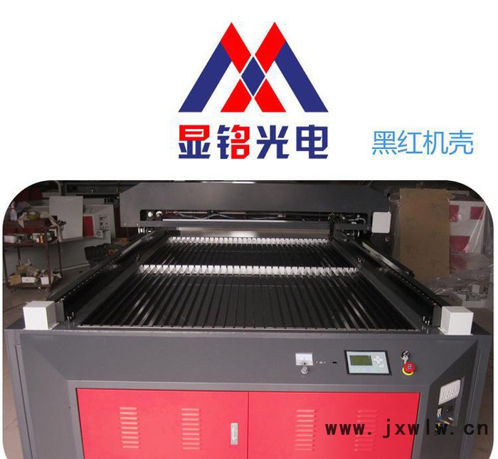 顯銘1325新款大型裁床亞克力激光切割機(jī) 皮革布料激光雕刻機(jī)包郵