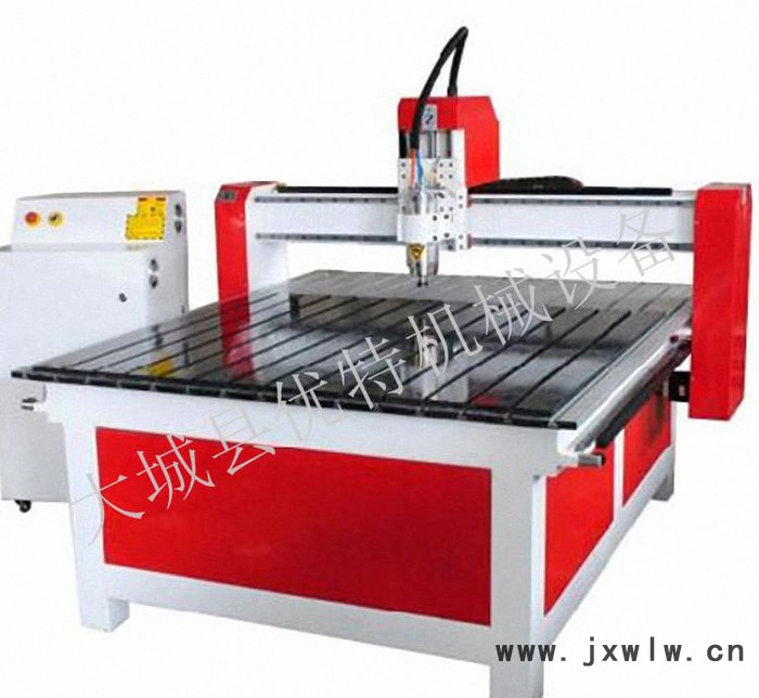1325數(shù)控木工雕刻機(jī) 廣告雕刻機(jī)