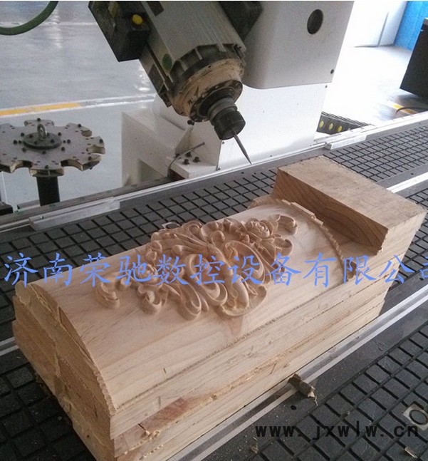 **推薦 數(shù)控雕刻機(jī)1325 數(shù)控木工家具雕刻機(jī) 木工切割雕刻機(jī)