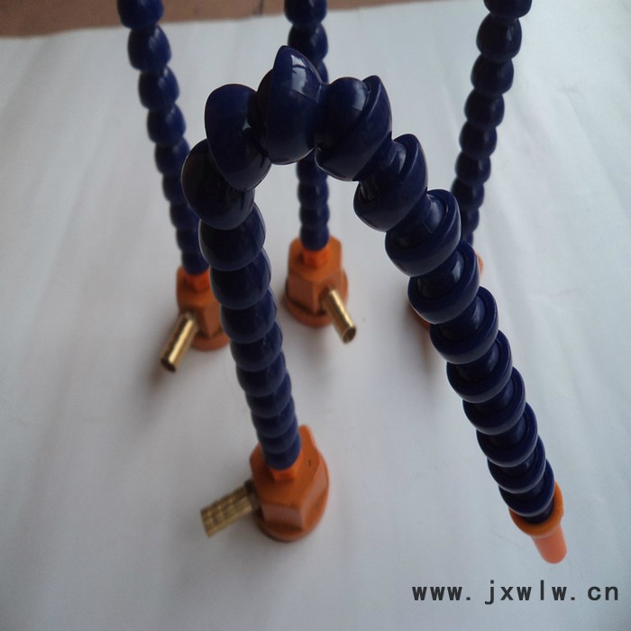 滄州宏泰定做機床金屬冷卻噴霧器 雕刻機噴霧器 數(shù)控萬向管冷卻塑料水管總成