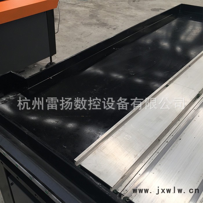 直銷 高品質(zhì)電動(dòng)雕刻機(jī) 帶水槽雕刻機(jī) 多功能金屬雕刻機(jī)