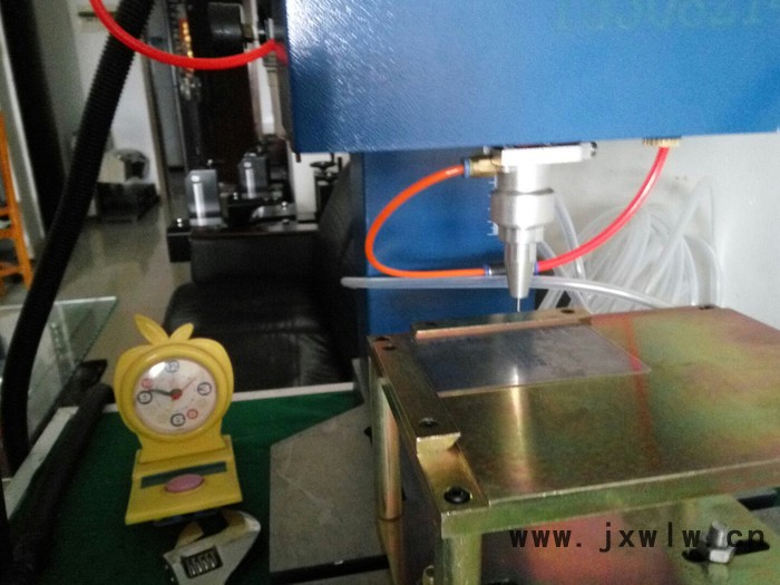 成都VIN打碼機，發(fā)動機號打標機，氣動打標機，打碼機**