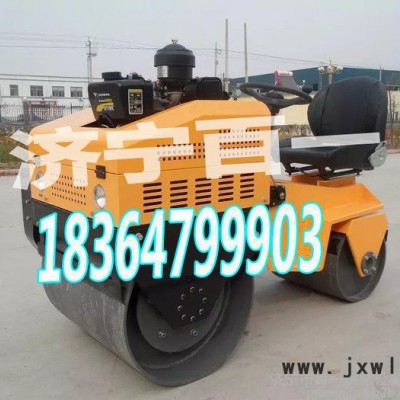 濟寧小型壓路機生產(chǎn)廠家 850座駕式雙鋼輪壓路機 水冷發(fā)動機
