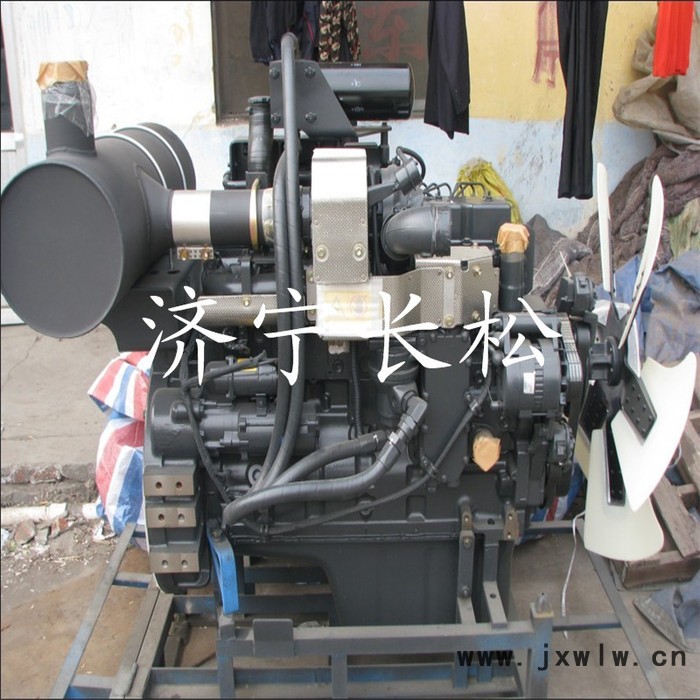 供應(yīng)工程機械配件 挖掘機配件PC60-7發(fā)動機總成4D95LE