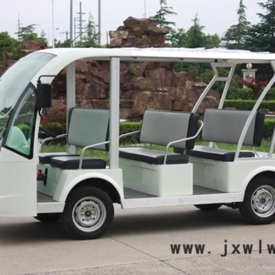 烏魯木齊觀光車廠家，東怡燃油觀光車14座全國招商，中置后驅發(fā)動機燃油觀光車機，動力提升20%，東怡燃油車14座、11座