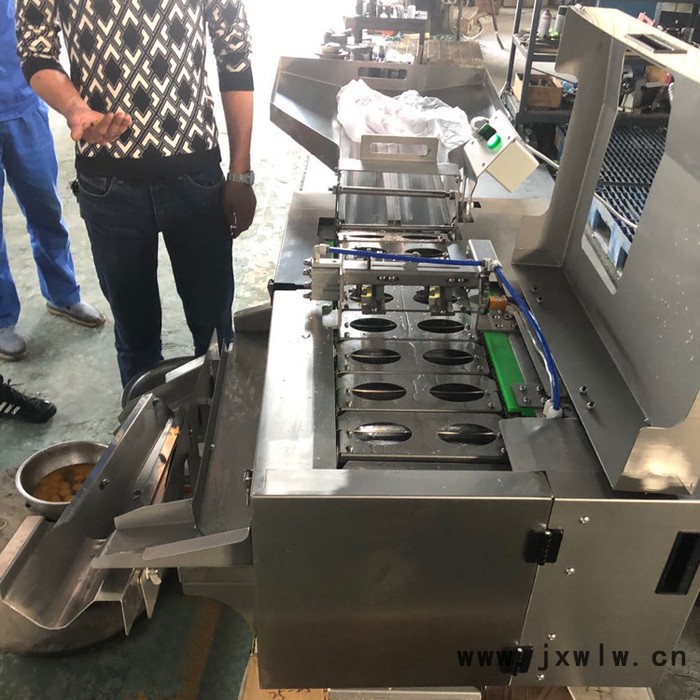 KRT-502 蛋液過濾設(shè)備  去殼取液機  蛋殼分離設(shè)備   敲蛋機設(shè)備。。