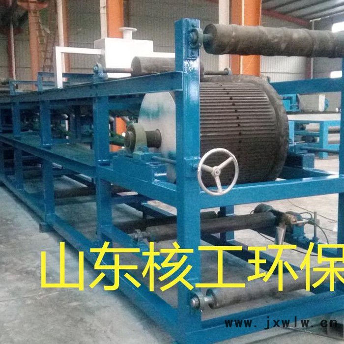 山東核工橡膠帶式真空過濾機 固液分離設(shè)備 高效節(jié)能污泥過濾機