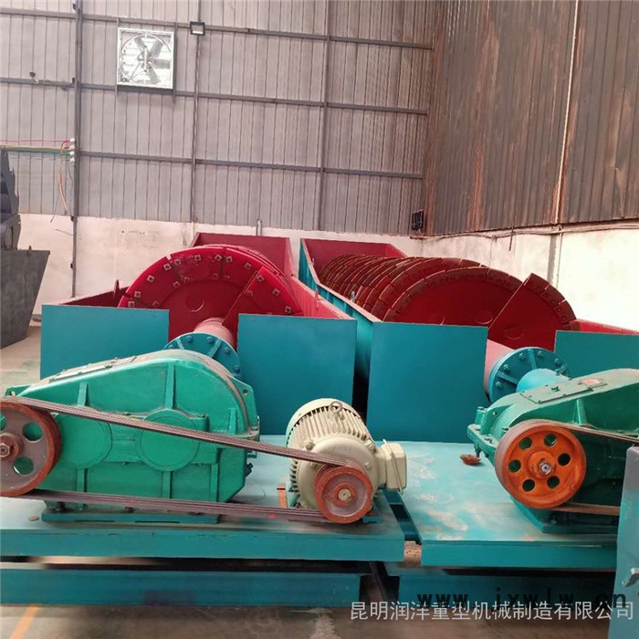 昆明螺旋式洗砂機(jī)廠家 移動(dòng)式螺旋式洗砂機(jī)價(jià)格 泥沙河沙清洗分離設(shè)備 潤(rùn)洋重機(jī)