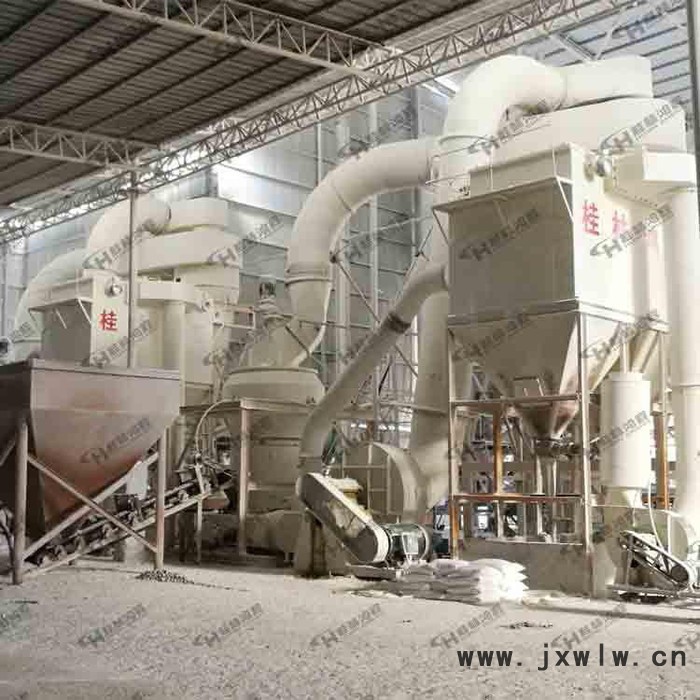 大型粉碎設(shè)備蛋白石雷蒙磨金紅石高嶺土磨粉機(jī)